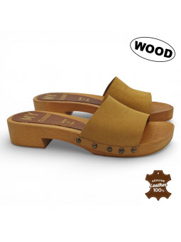 Sabots en bois avec bride...