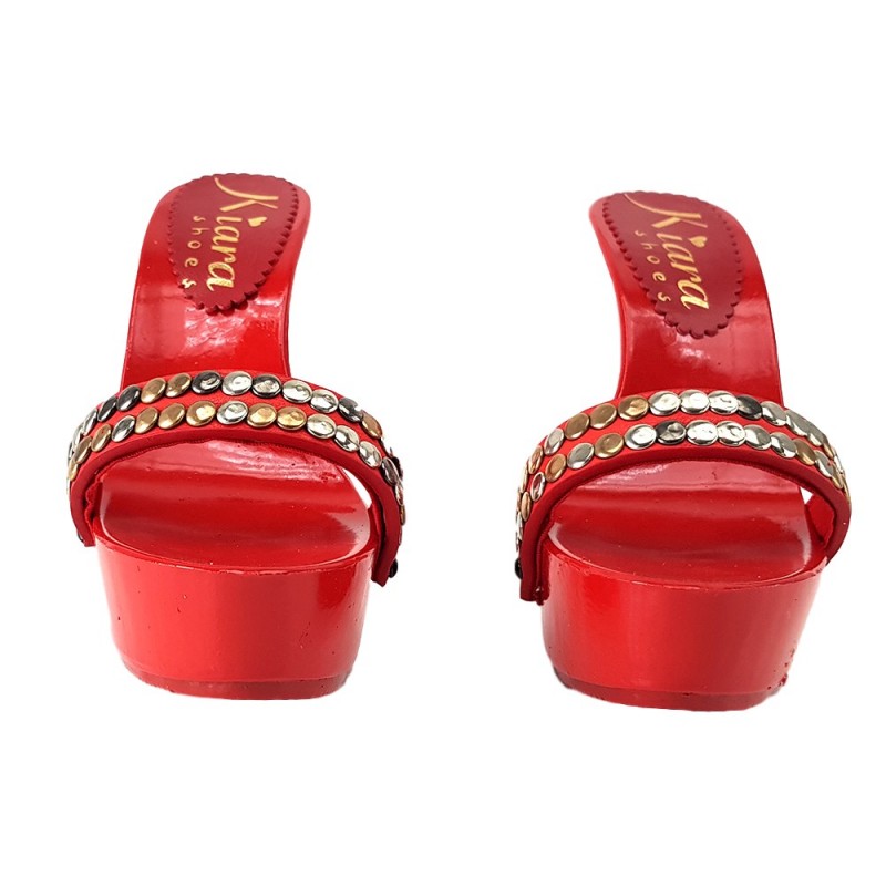 RED LACQUERED CLOGS