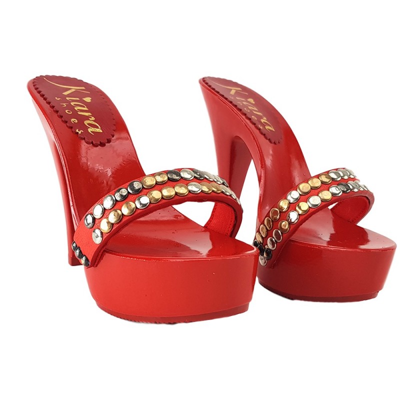 RED LACQUERED CLOGS