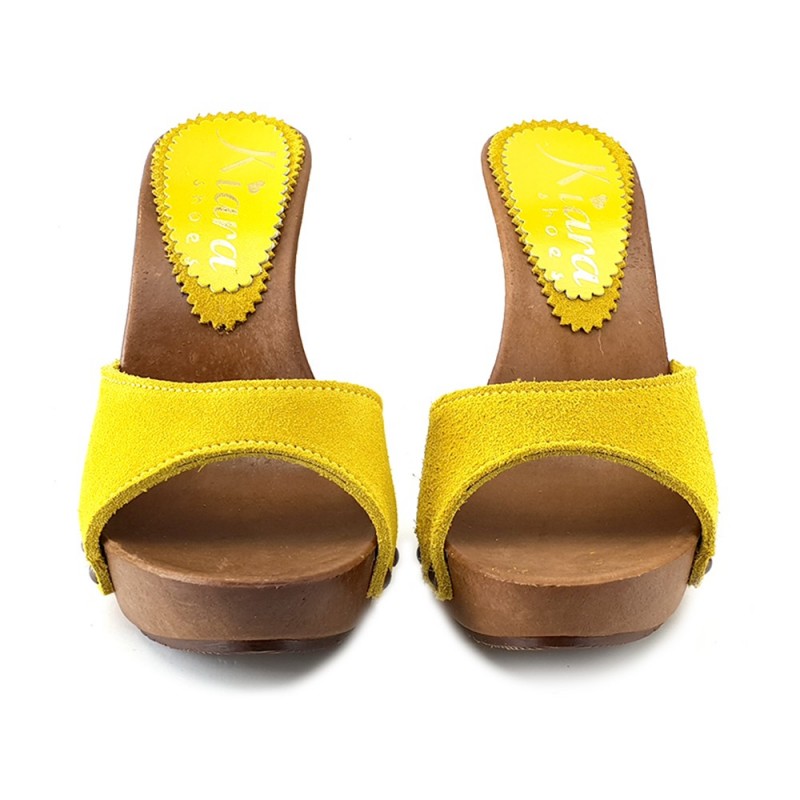 HOLZSCHUHE MIT ROTEM VELOURSLEDER HOLZSCHUHE MIT ROTEM VELOURSLEDER