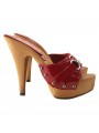 RED PATENT LEATHER CLOGS WITH ACCESSORY