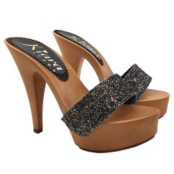 ZUECOS RELUCIDOS TACÓN 13 CM