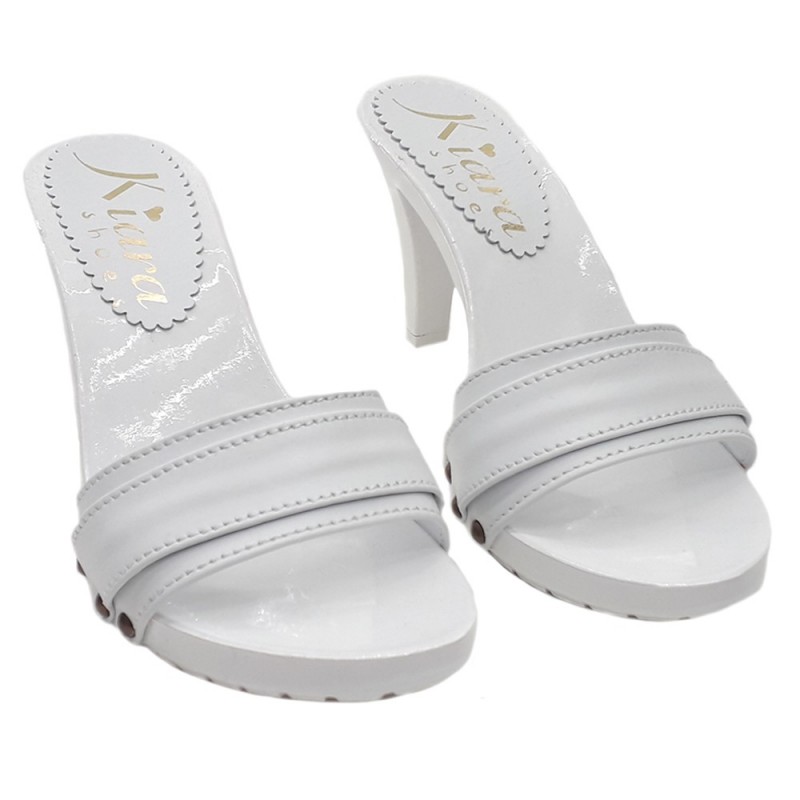 SABOTS AVEC BANDE EN CUIR BLANC