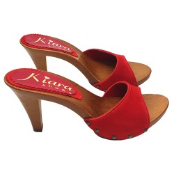 HOLZSCHUHE AUS ROTEM WILDLEDER