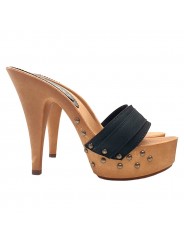 ZUECOS NEGROS TACHONADOS TACON 13 CM