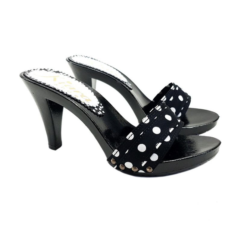 SABOT NOIR AVEC POIS TALON 9