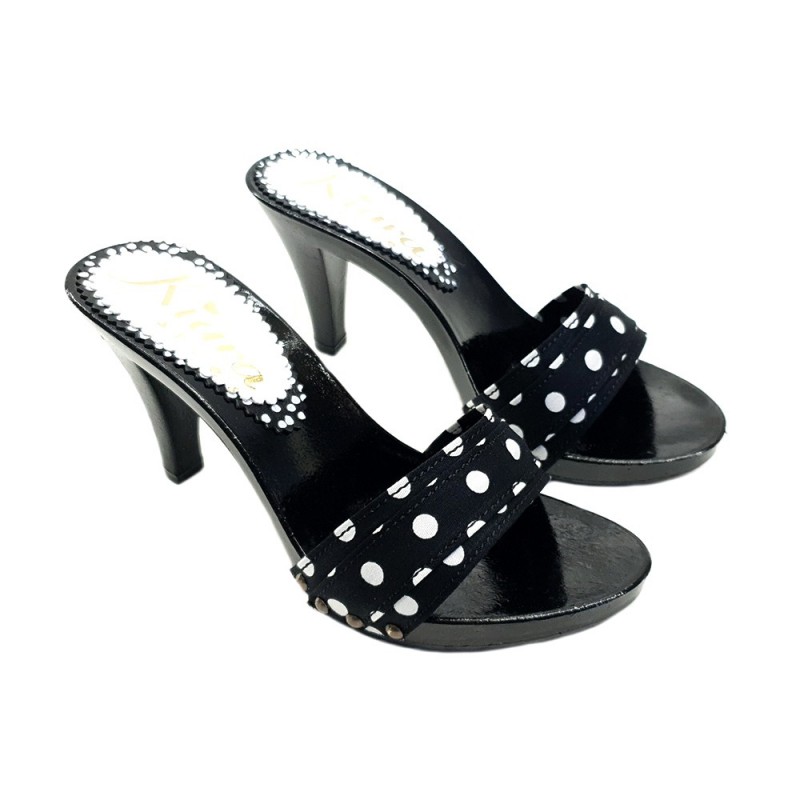 SABOT NOIR AVEC POIS TALON 9