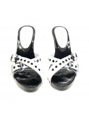 ZOCCOLI CON FASCE BIANCHE INCROCIATE