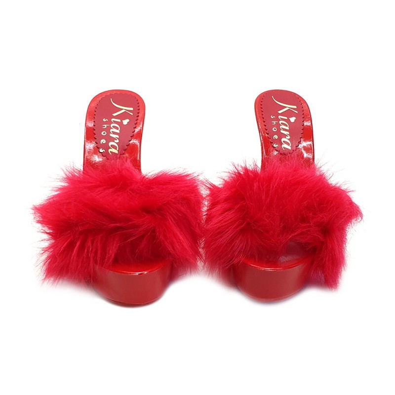 RED SHOES WITH FUR