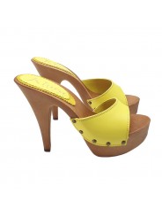 ZUECOS AMARILLOS TACON 13