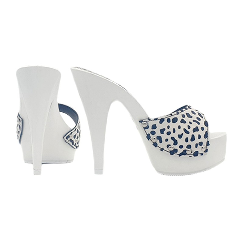 ZUECOS CON BANDA DE PIEL EFECTO DALMÁTICO