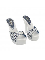 ZUECOS CON BANDA DE PIEL EFECTO DALMÁTICO