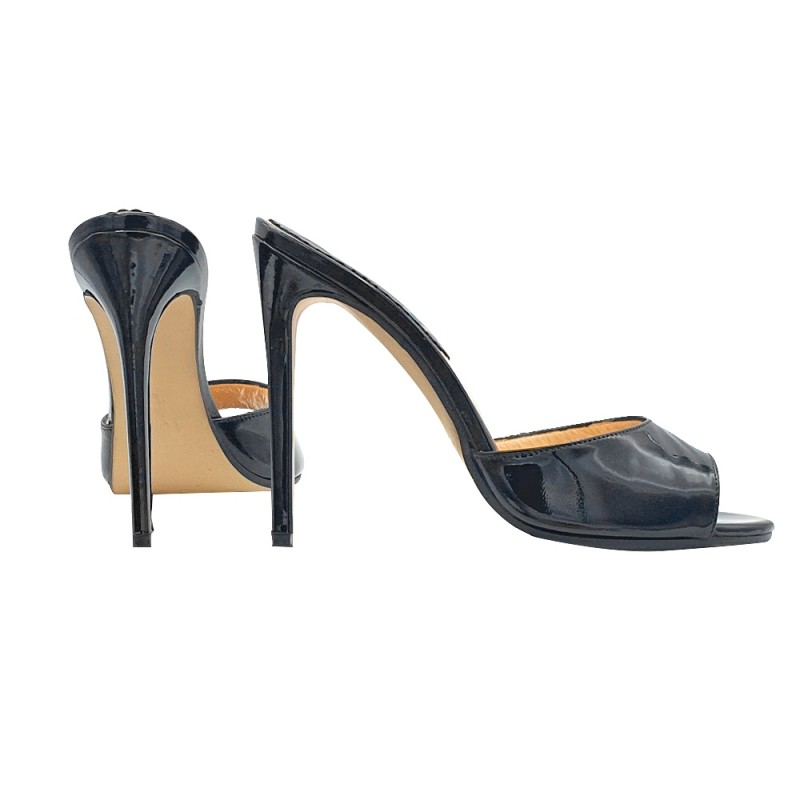 ZUECOS DE CHAROL NEGRO TACÓN 12