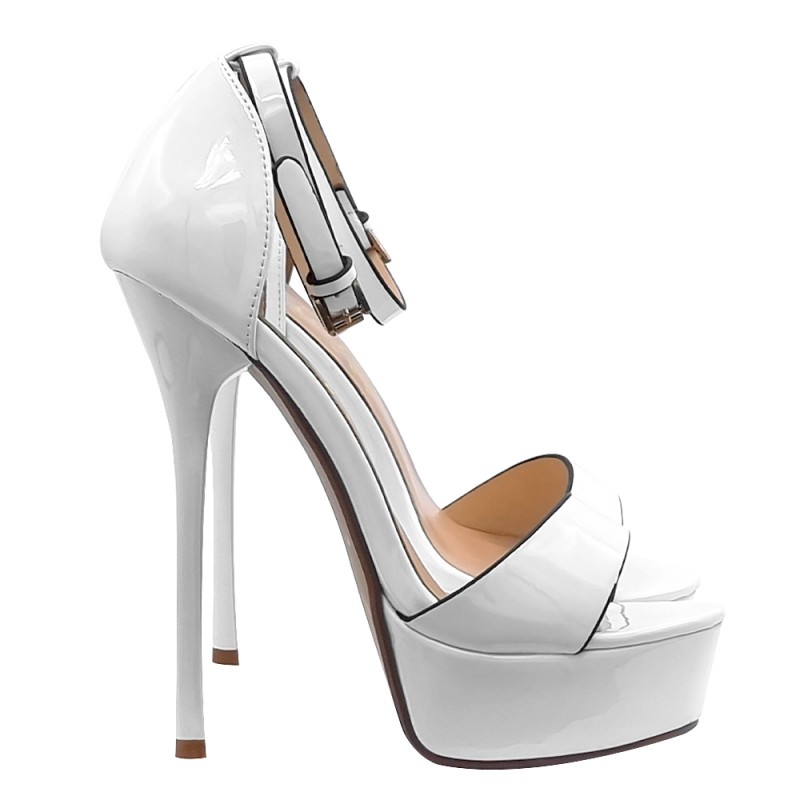 SANDALIAS ALTAS DE CHAROL BLANCO CON CORREA