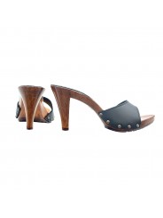SCHWARZE LEDERCLOGS MIT BEQUEM ABSATZ