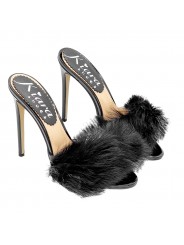 BLACK CLOGS WITH FUR AND HEEL 13