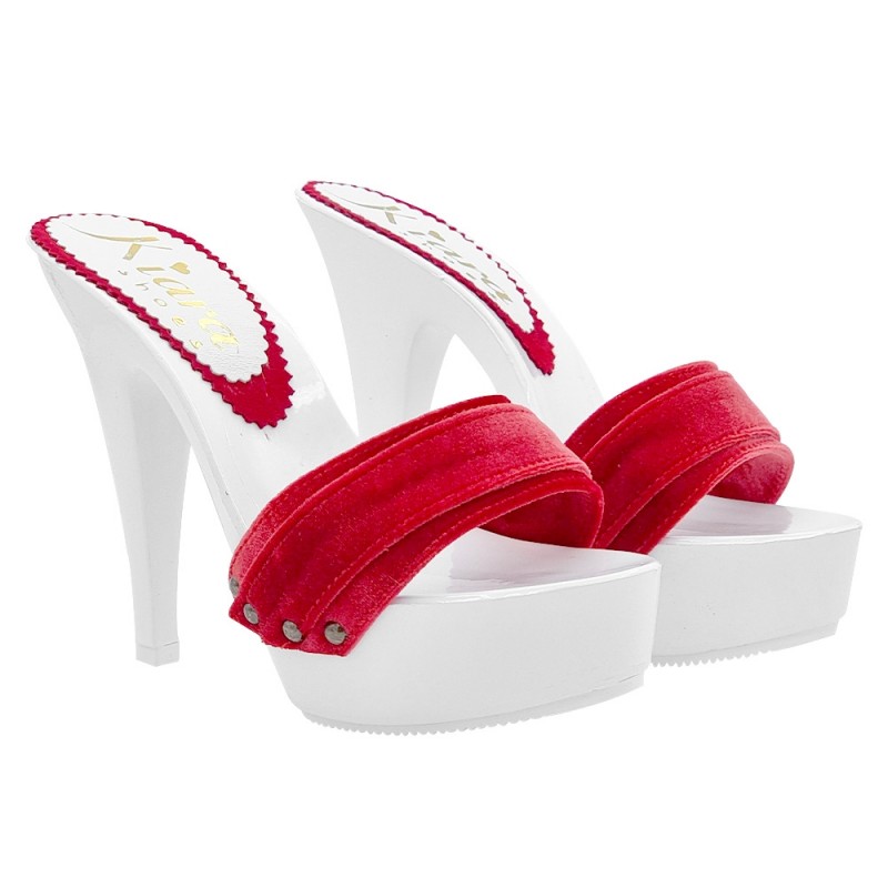 ZUECOS BLANCOS CON BANDA DE TERCIOPELO ROJO ZUECOS BLANCOS CON BANDA DE TERCIOPELO ROJO