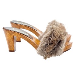 CLOGS WITH FUR AND COMFORTABLE HEEL