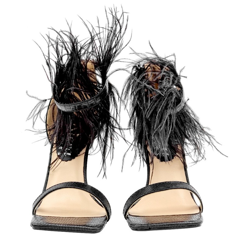 SANDALIAS NEGRAS CON PLUMAS Y TACÓN DE 10,5 CM