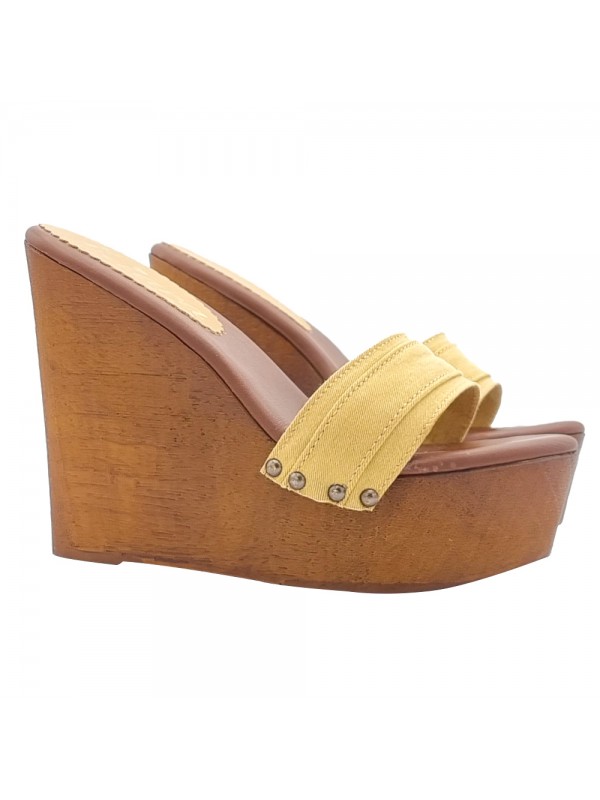 ZUECOS DE TACON CUNAS OCRE