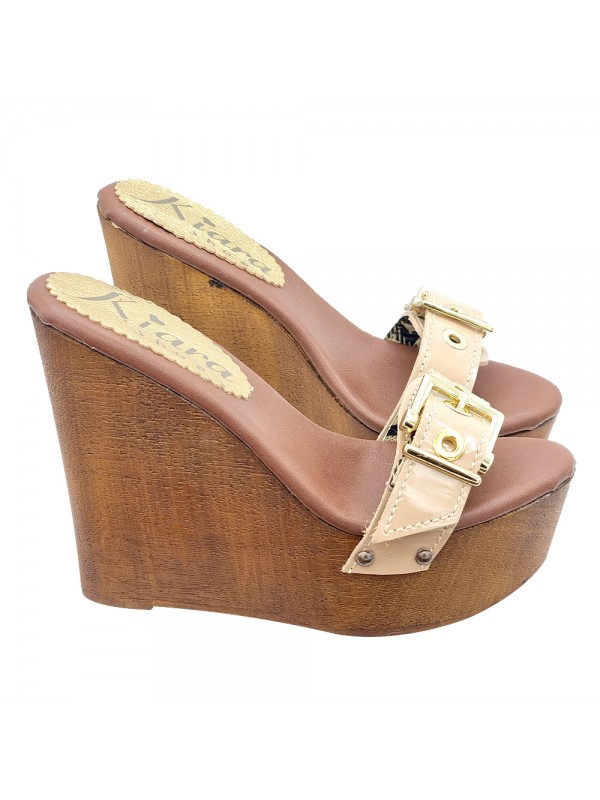 NEW BEIGE WEDGE Women's wedges in beige patent leather with heel 13