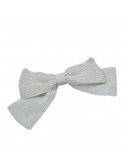 WHITE BOW WITH PIN