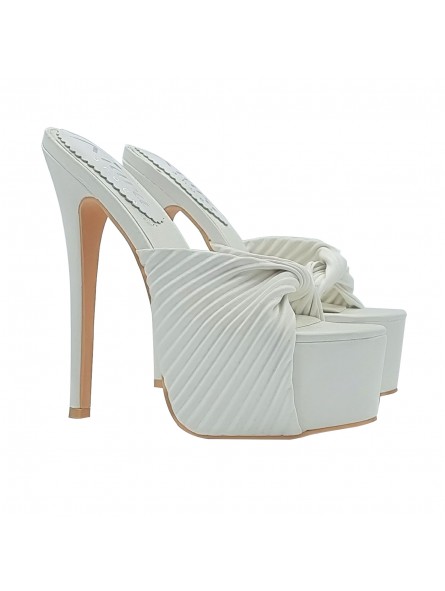 WHITE LEATHER SANDALS WITH HIGH HEEL