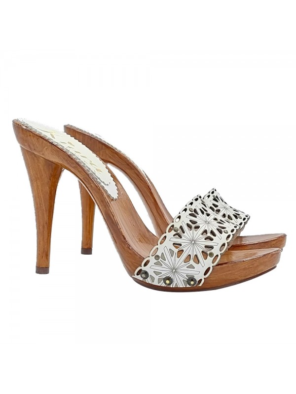 ZUECO TACÓN PIEL BLANCO LASERADO ZUECO TACÓN PIEL BLANCO LASERADO