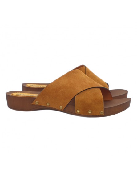 LOW BROWN CLOGS WITH CROSSED BANDS