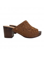 BROWN CLOGS IN LACE WITH COMFORTABLE HEEL