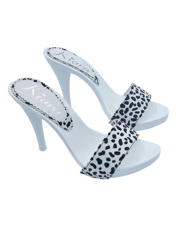 zoccoli bianchi infermiera