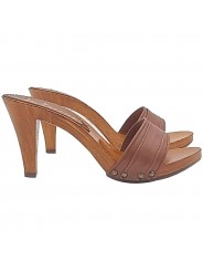 HEEL CLOGS IN BROWN LEATHER