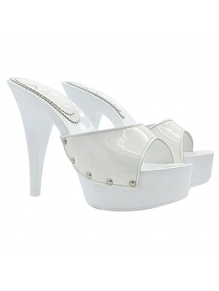 MULE CHAROL BLANCO BRILLO CON TACÓN ALTO MULE CHAROL BLANCO BRILLO CON TACÓN ALTO