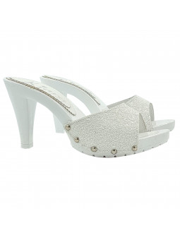 ZUECO CON BANDA DE PIEL...