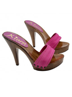 Zuecos fucsia con tacón y...